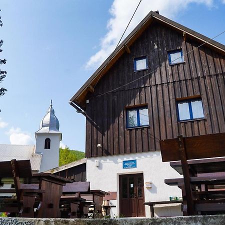 Planinarski Dom "Bijele Stijene" Mountain Lodge Tuk Vojni Exteriör bild
