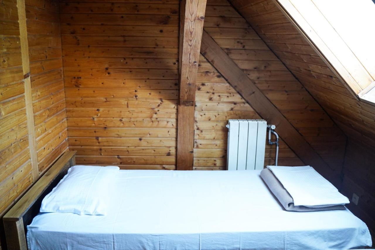 Planinarski Dom "Bijele Stijene" Mountain Lodge Tuk Vojni Exteriör bild