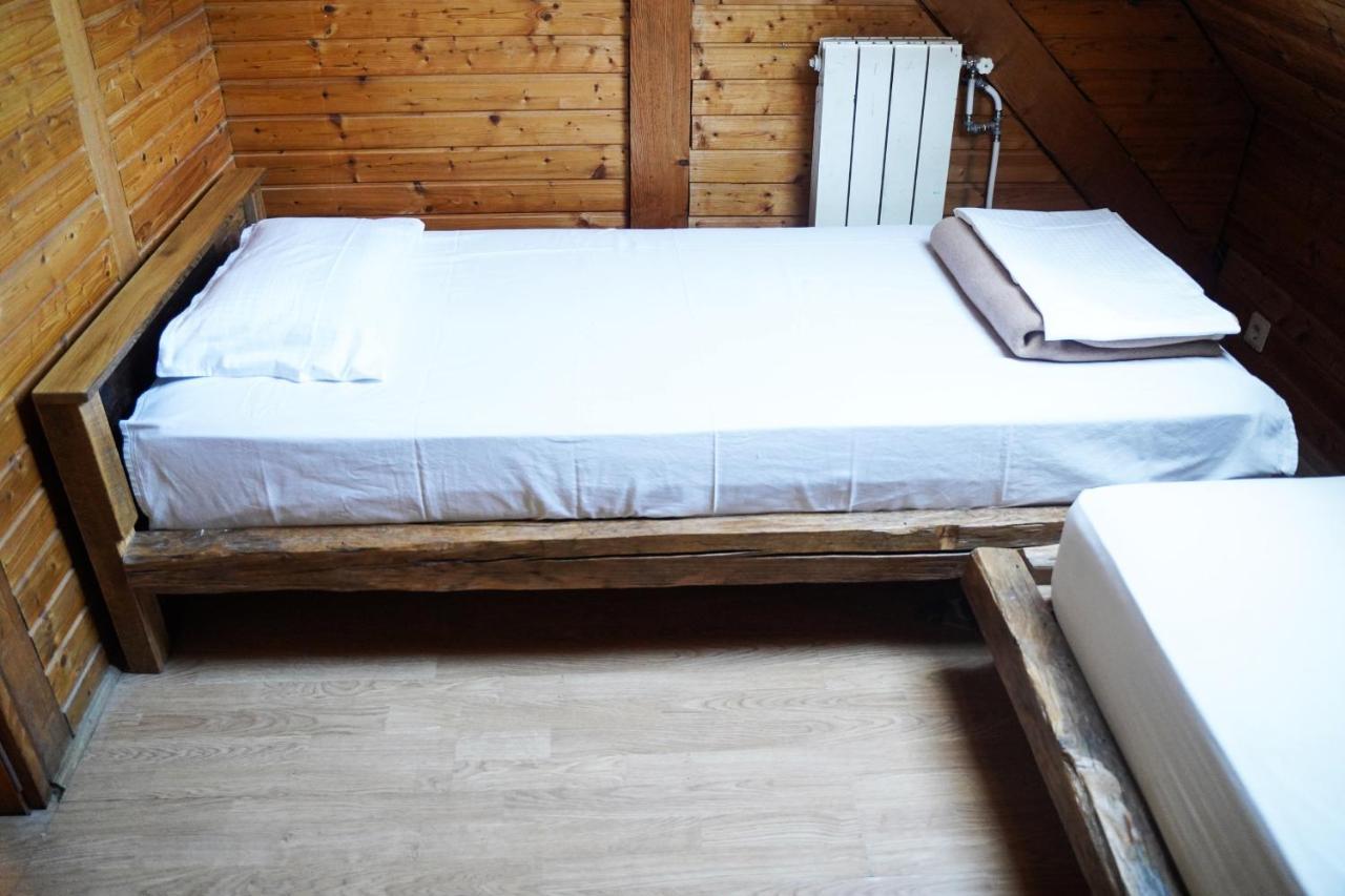 Planinarski Dom "Bijele Stijene" Mountain Lodge Tuk Vojni Exteriör bild