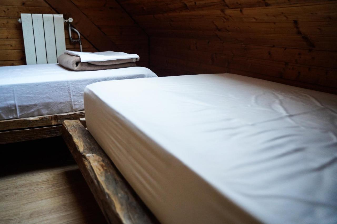 Planinarski Dom "Bijele Stijene" Mountain Lodge Tuk Vojni Exteriör bild
