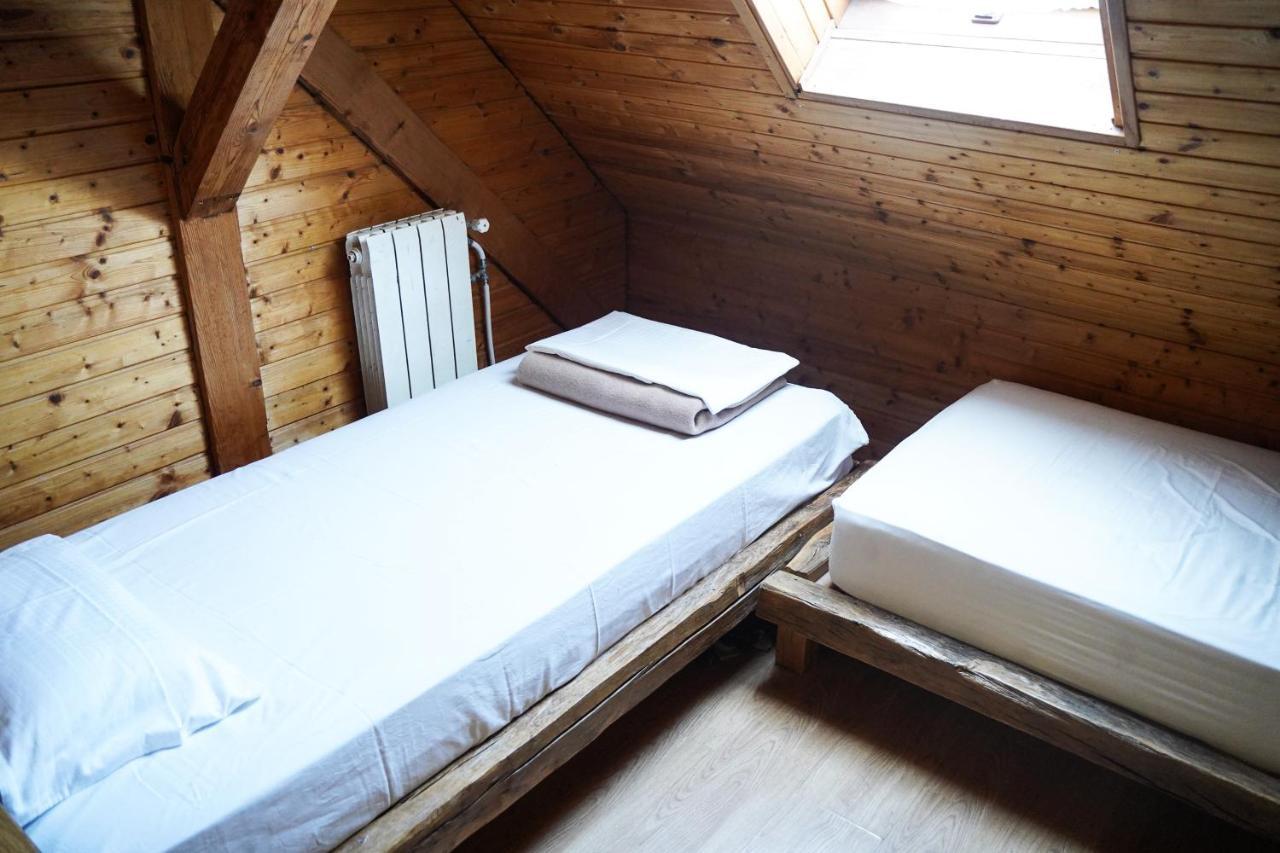 Planinarski Dom "Bijele Stijene" Mountain Lodge Tuk Vojni Exteriör bild